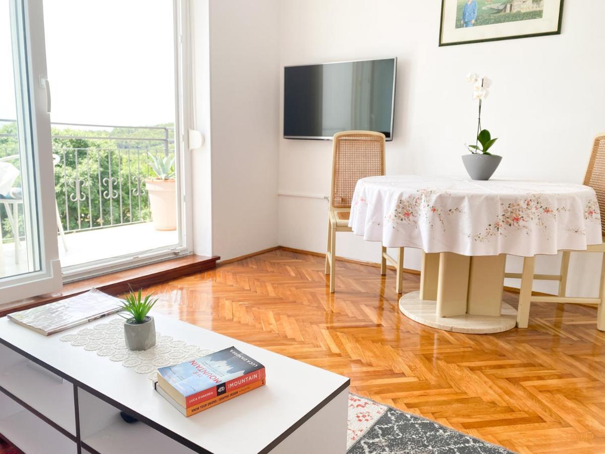 Apartment Centener 로비니 외부 사진