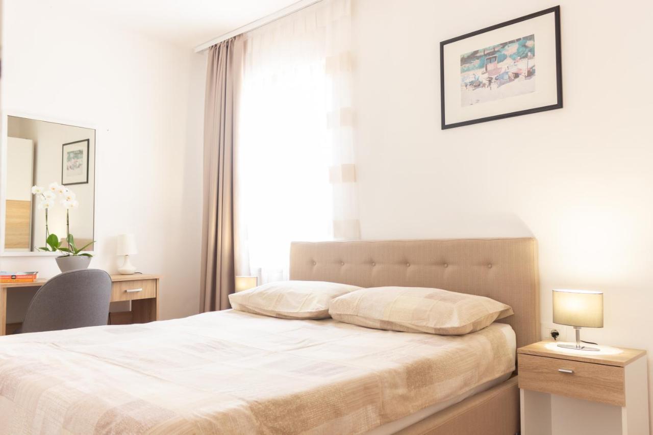 Apartment Centener 로비니 외부 사진