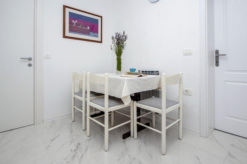 Apartment Centener 로비니 외부 사진