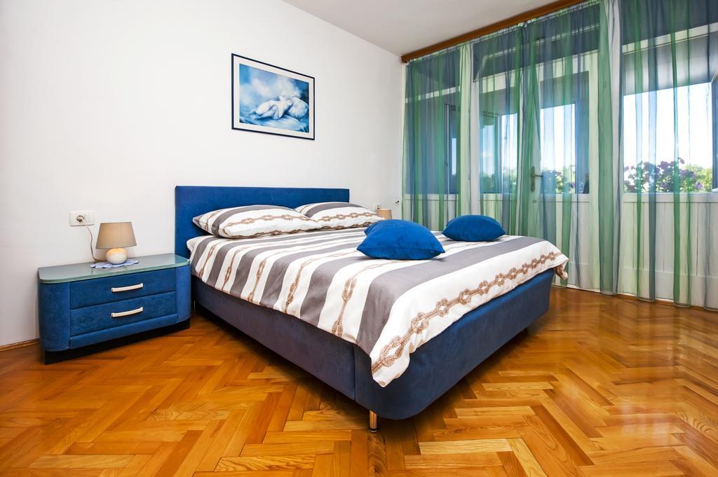 Apartment Centener 로비니 외부 사진